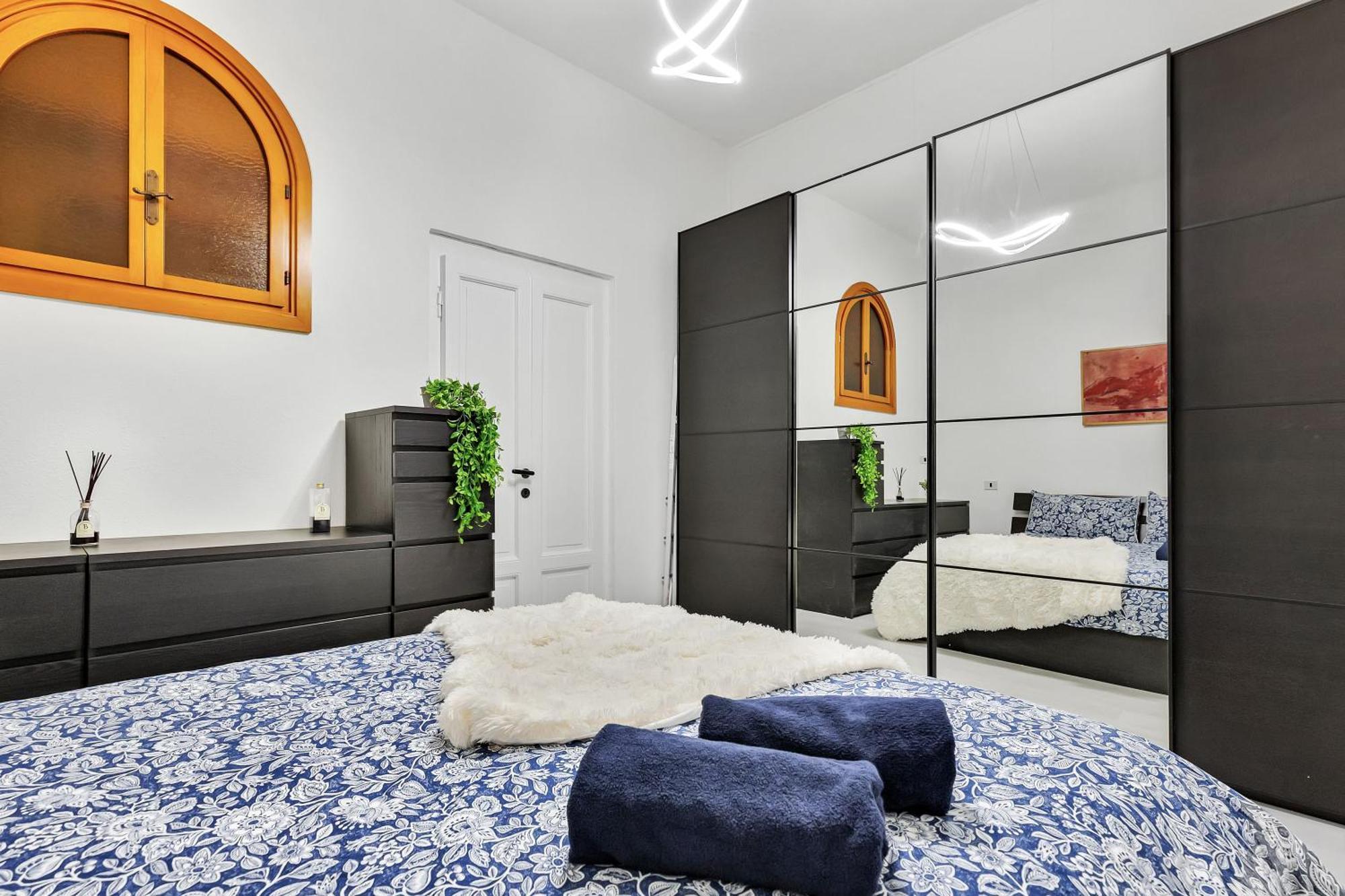 Charming And Large - 4 People - Fiera & Duomo Appartamento